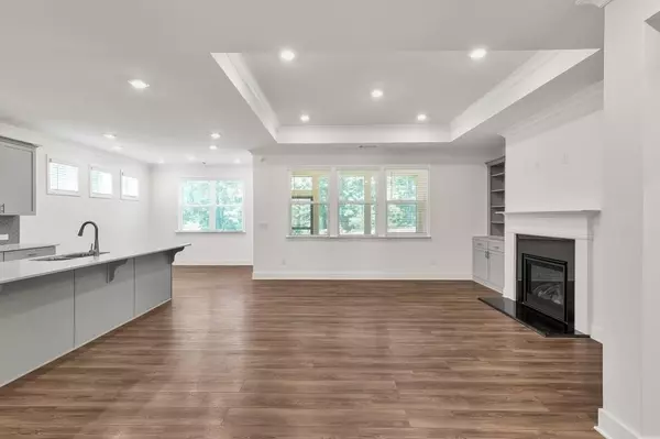 Canton, GA 30114,1409 Bluffs Ridge WAY