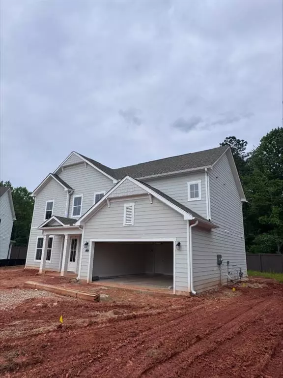 Hoschton, GA 30548,414 Red Wood LN