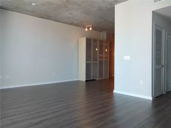 Atlanta, GA 30308,860 Peachtree ST NE #1703