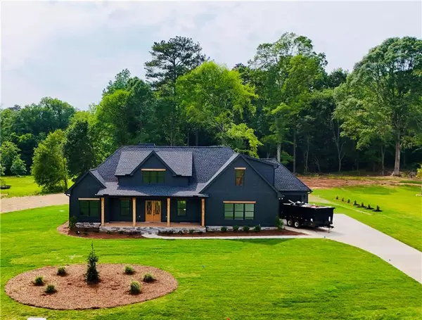 1111 Lake Varner DR,  Covington,  GA 30014