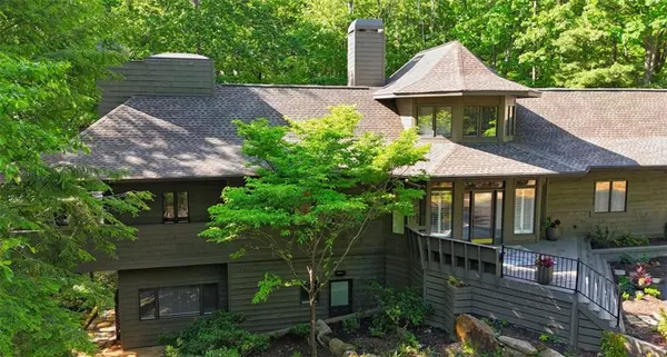220 Wake Robin DR, Big Canoe, GA 30143