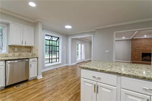Atlanta, GA 30350,6010 Spalding DR