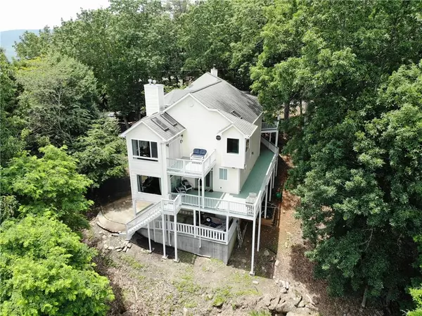 Waleska, GA 30183,169 Ponderosa LN
