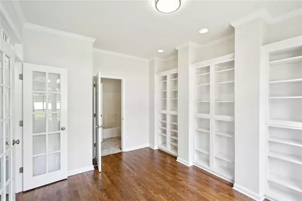 Stone Mountain, GA 30087,765 BROOKS CIR