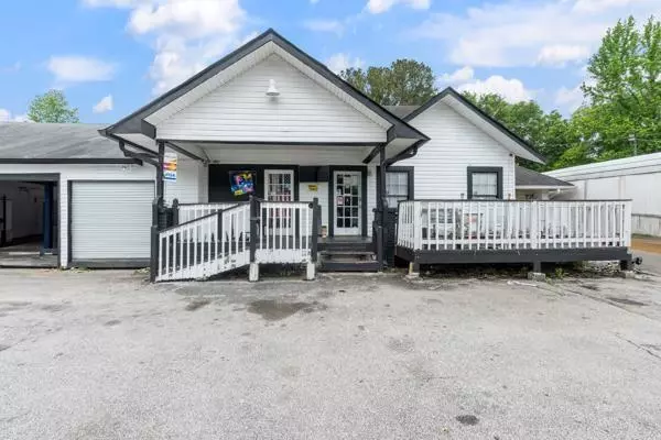 11661 Veterans Memorial HWY, Douglasville, GA 30134