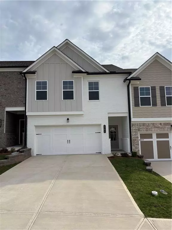 Oakwood, GA 30566,5286 Fox Den RD