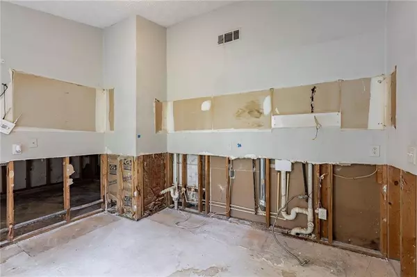 Union City, GA 30291,5856 Rock RD