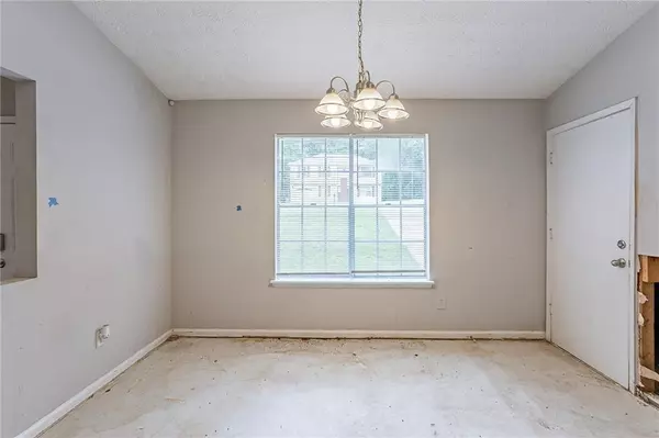 Union City, GA 30291,5856 Rock RD