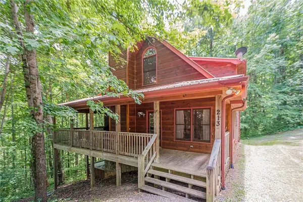 213 Moonshine HOLW, Blue Ridge, GA 30513