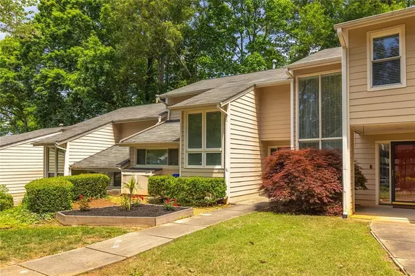 Atlanta, GA 30329,2012 Variations DR NE