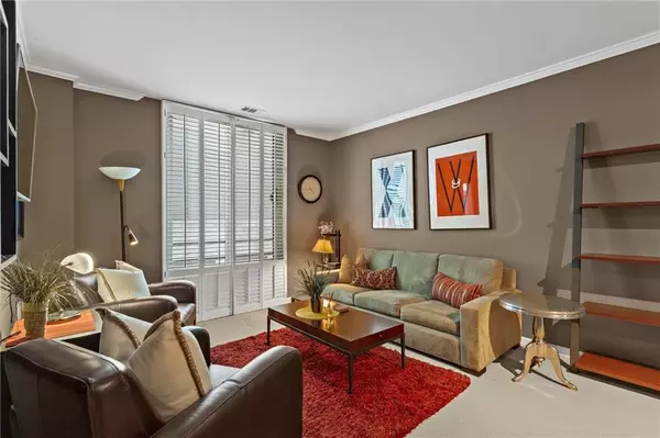 Atlanta, GA 30309,1421 Peachtree ST NE #212