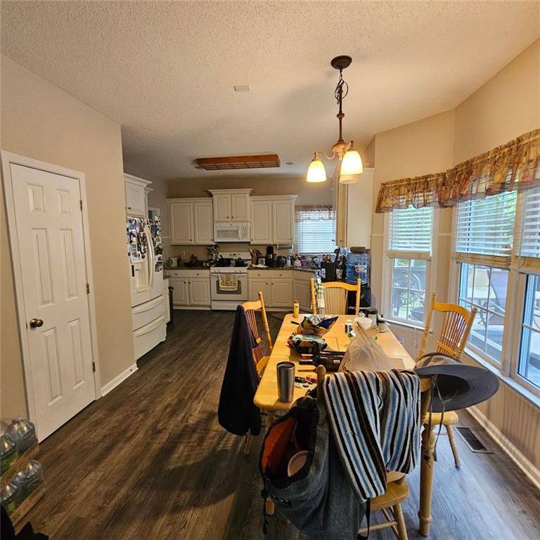 Woodstock, GA 30188,557 WISTERIA DR