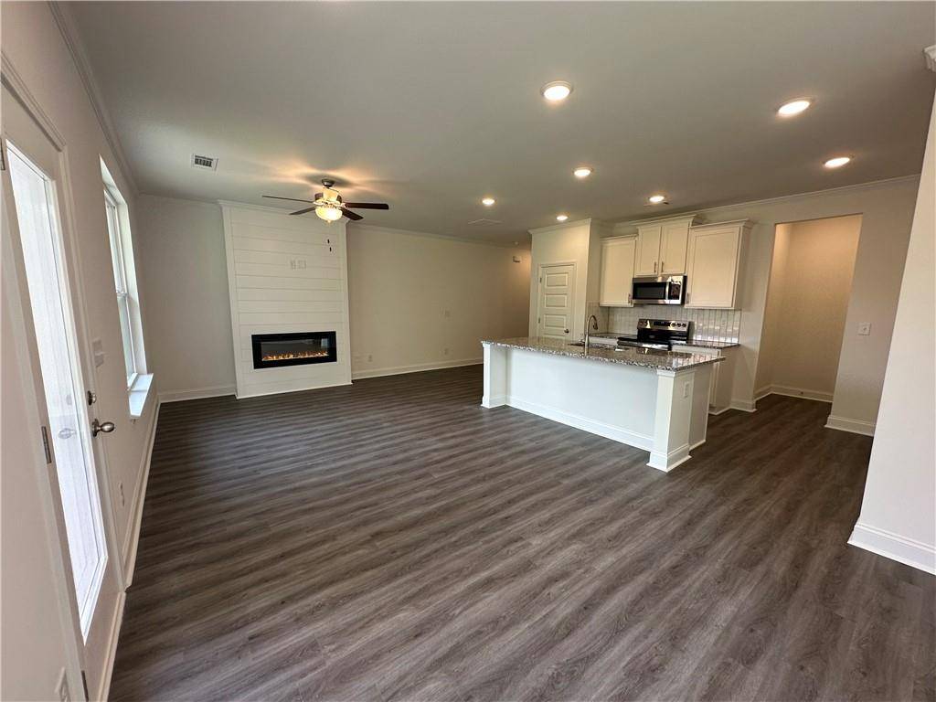 5643 Chickory DR #120, Flowery Branch, GA 30542