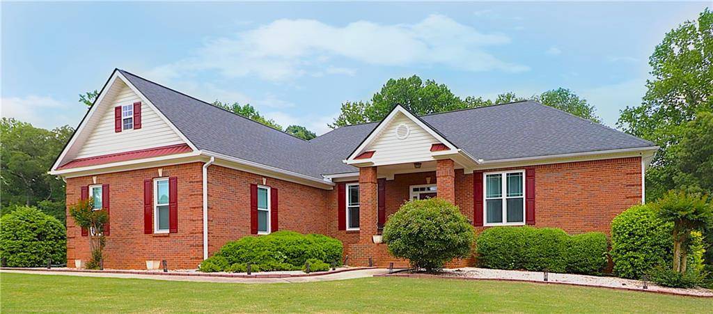 4684 Martins Crossing West DR, Flowery Branch, GA 30542
