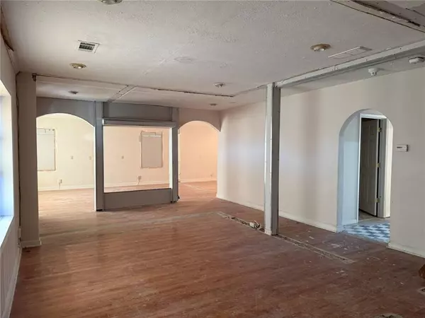 Tucker, GA 30084,5084 Lavista RD