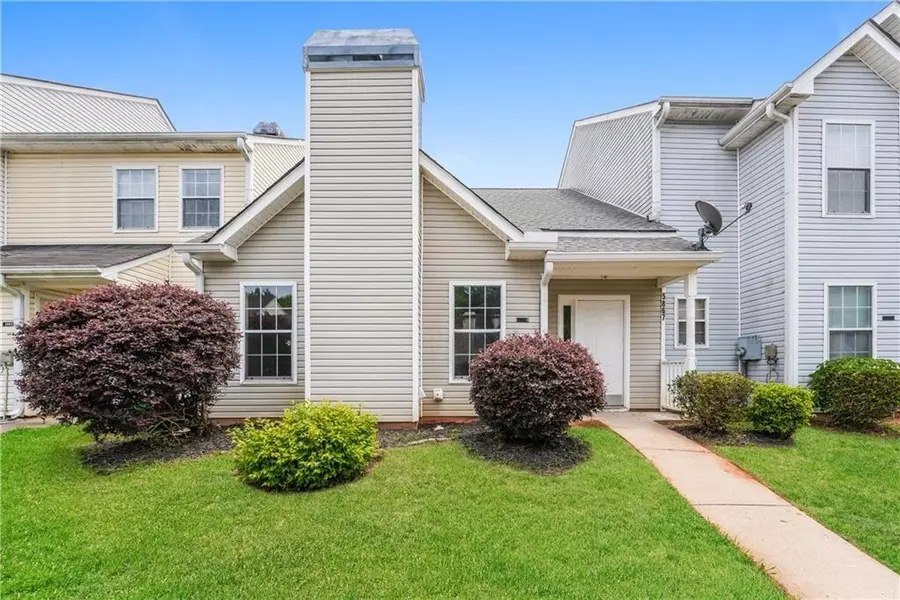 5867 Trent Walk DR, Lithonia, GA 30038