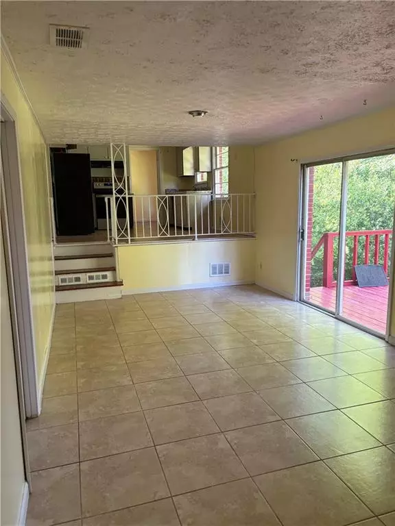 Stone Mountain, GA 30083,801 NEEDLE ROCK DR
