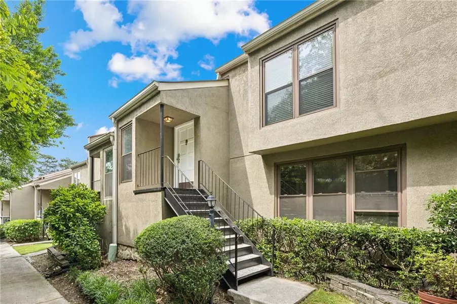 1719 Woodcliff CT NE, Atlanta, GA 30329