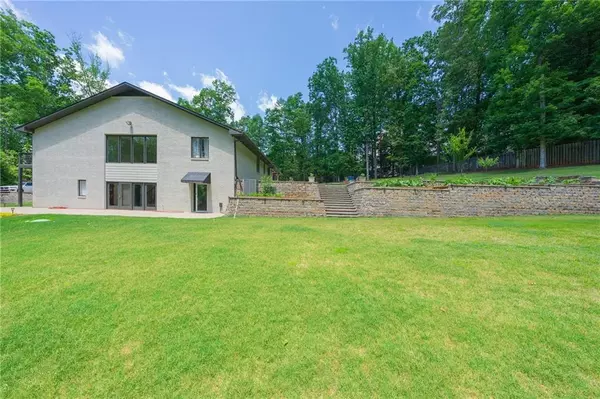 Alpharetta, GA 30022,9701 Buice RD