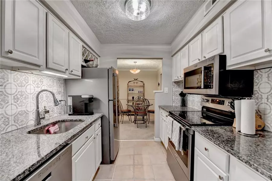 5149 Roswell RD #7, Atlanta, GA 30342