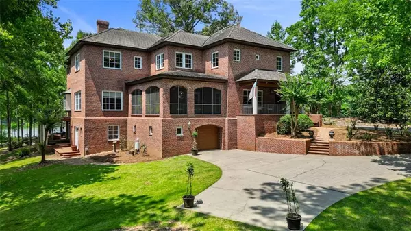 4043 Piedmont Lake RD, Pine Mountain, GA 31822