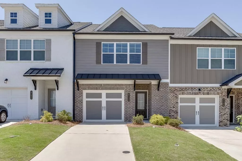 Oakwood, GA 30566,5132 Fox Den RD