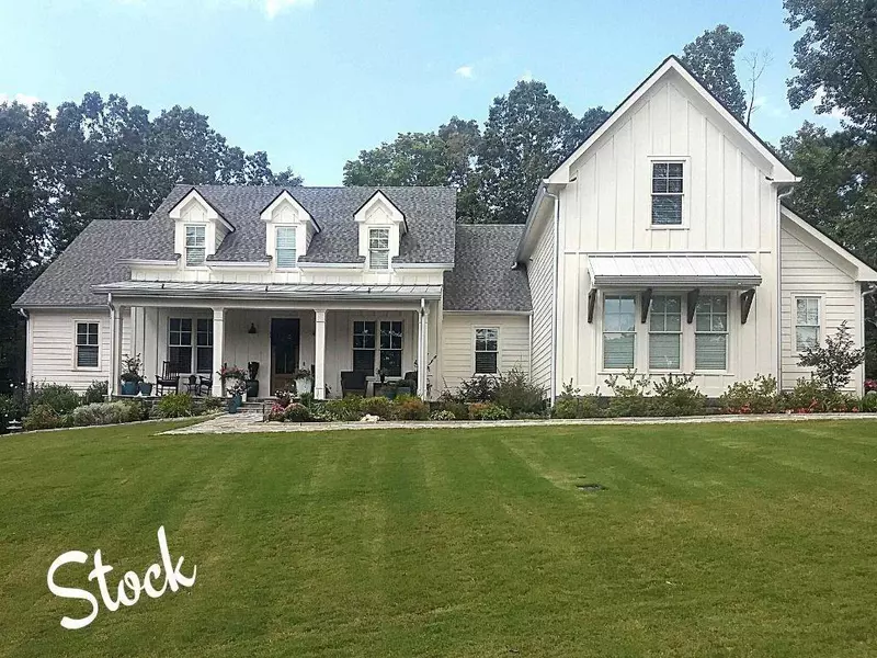 526 Spring Place RD NE, White, GA 30184