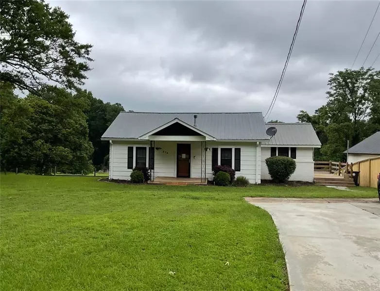 574 LAKEVIEW DR, Gainesville, GA 30501