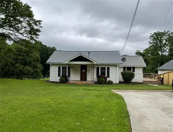 574 LAKEVIEW DR, Gainesville, GA 30501
