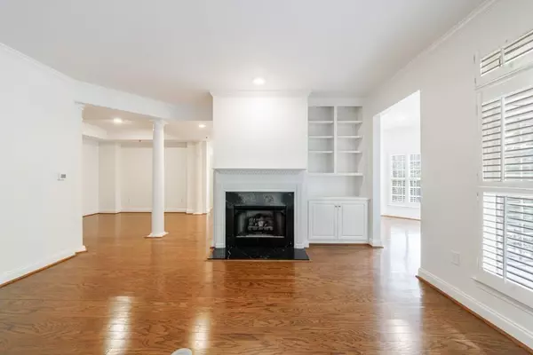 Atlanta, GA 30309,50 Biscayne DR #2106