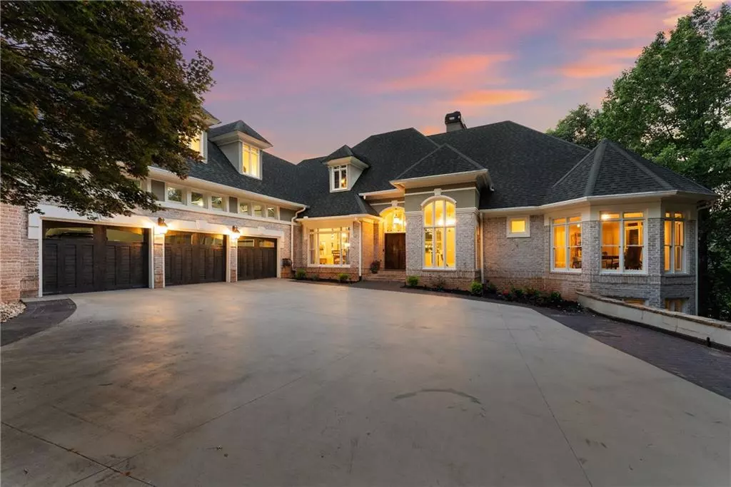 Oakwood, GA 30566,5610 Point West DR