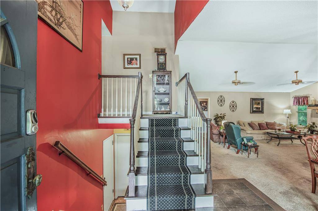 Roswell, GA 30075,9760 Loblolly LN