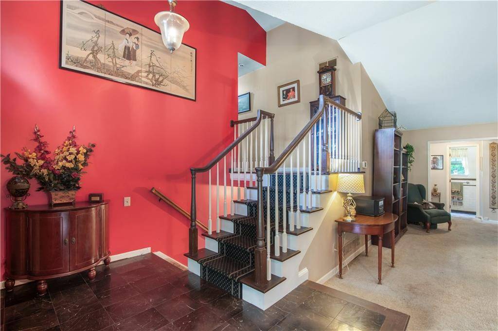 Roswell, GA 30075,9760 Loblolly LN