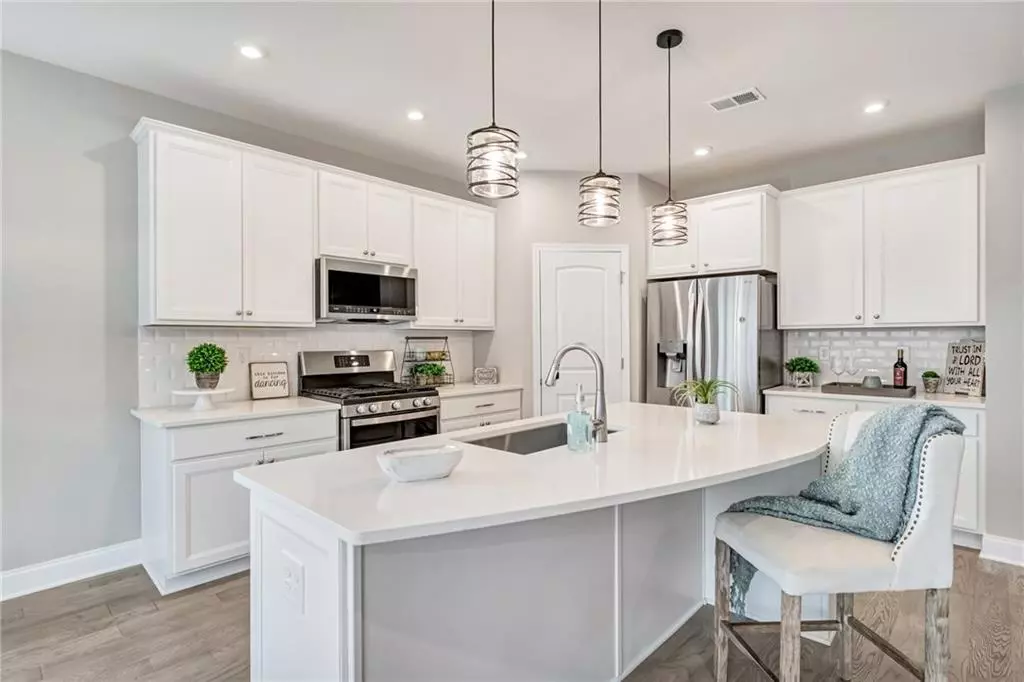 Dallas, GA 30157,242 Aspen WAY