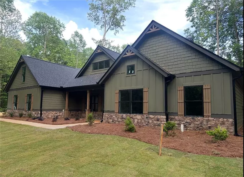 381 Chattahoochee Glen RD, Clarkesville, GA 30523