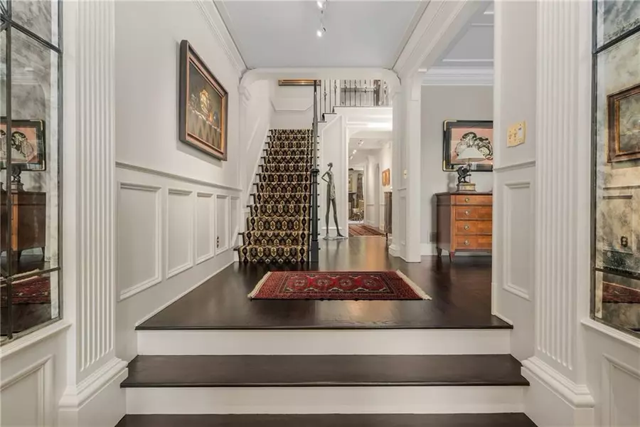 2615 Peachtree RD NE, Atlanta, GA 30305
