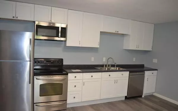 Newnan, GA 30263,32 Haynie ST