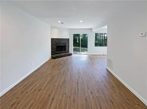 Atlanta, GA 30349,3008 Pine Tree TRL #16D