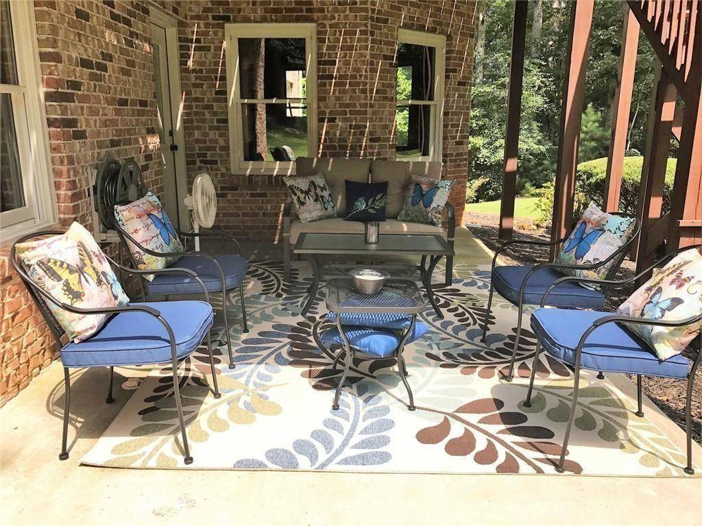 Milton, GA 30004,815 Brickwood LN
