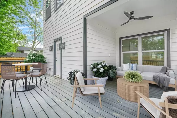 Atlanta, GA 30310,1090 McDaniel ST