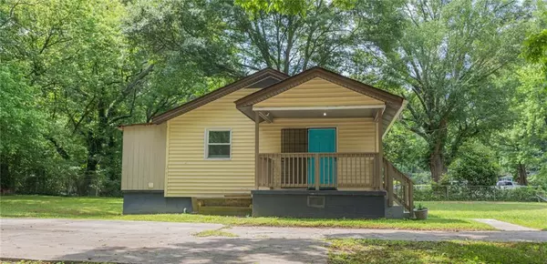 525 Baker CIR NW, Atlanta, GA 30318