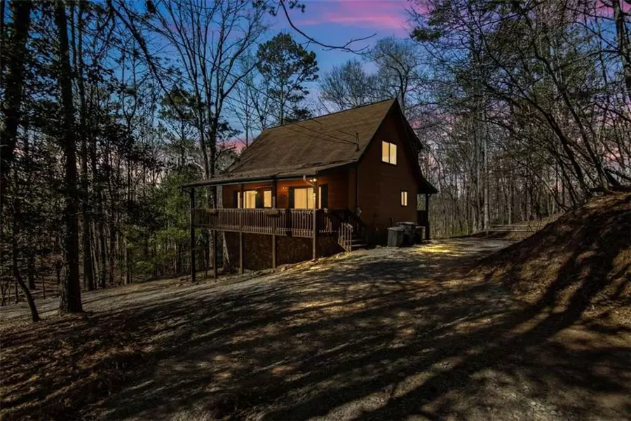 1408 Newport DR, Ellijay, GA 30540