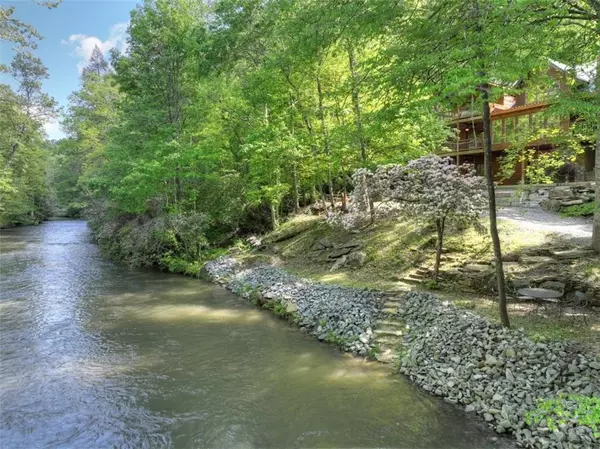 Ellijay, GA 30540,46 Private DR