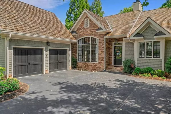 162 River Sound LN, Dawsonville, GA 30534