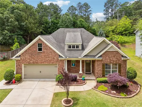 8040 Gracen DR, Gainesville, GA 30506