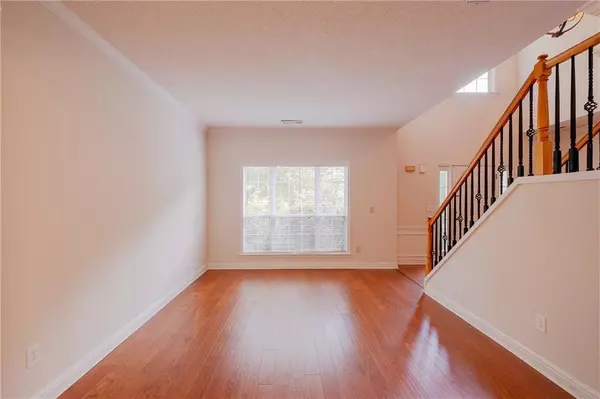 Roswell, GA 30075,1060 Lyndhurst WAY