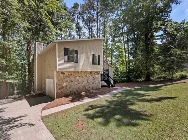 Ellenwood, GA 30294,3924 Chimney Ridge CT