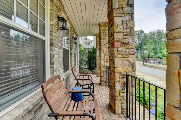 Alpharetta, GA 30009,221 Thompson ST