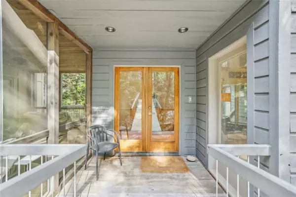 Flowery Branch, GA 30542,6550 BLUEWATERS DR