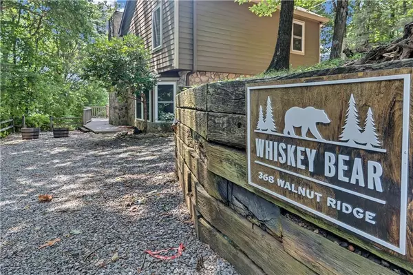 Ellijay, GA 30536,368 Walnut RDG